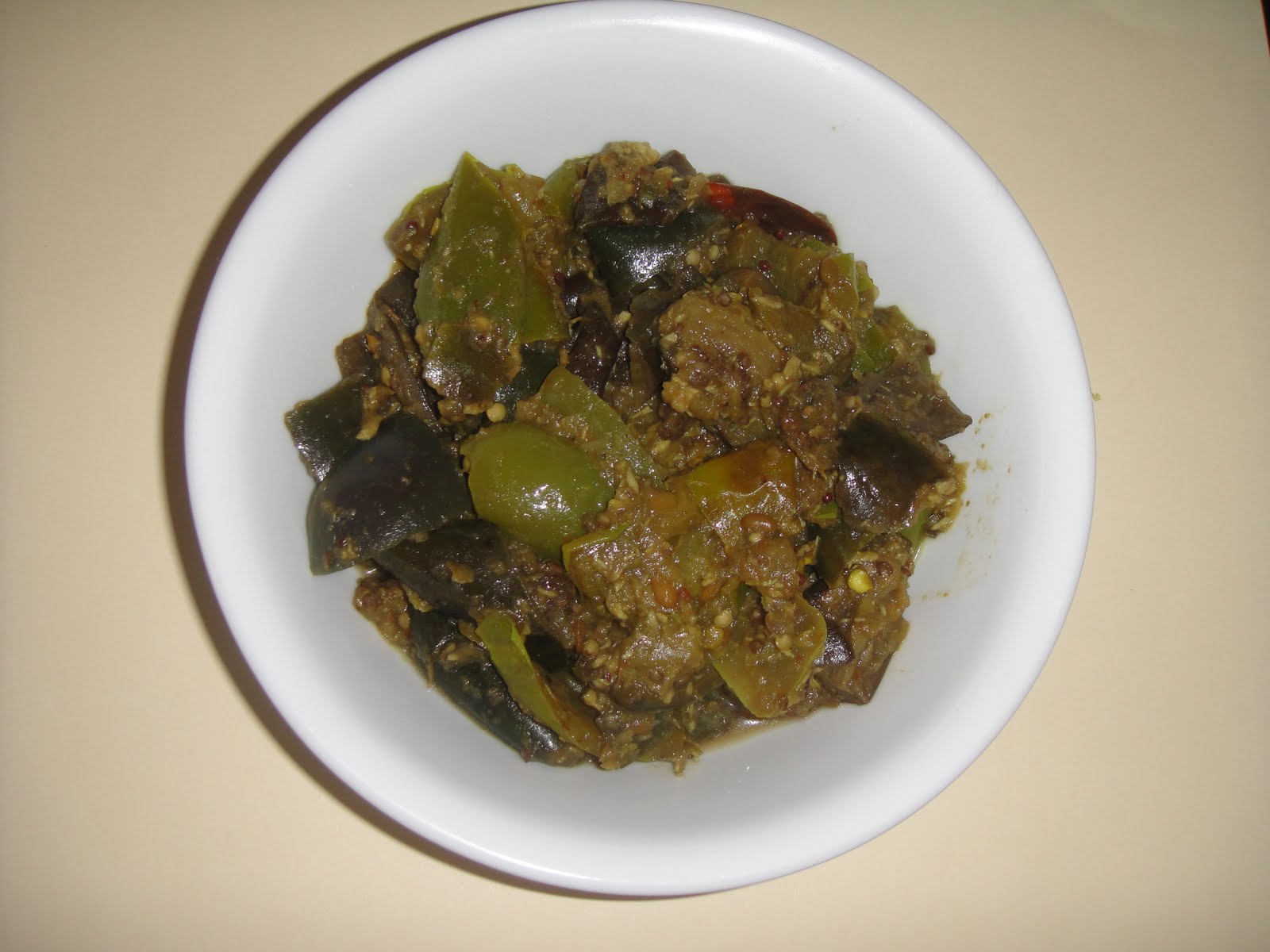 VankayaCapsicum Koora/EggplantBell Pepper Curry Tamalapaku