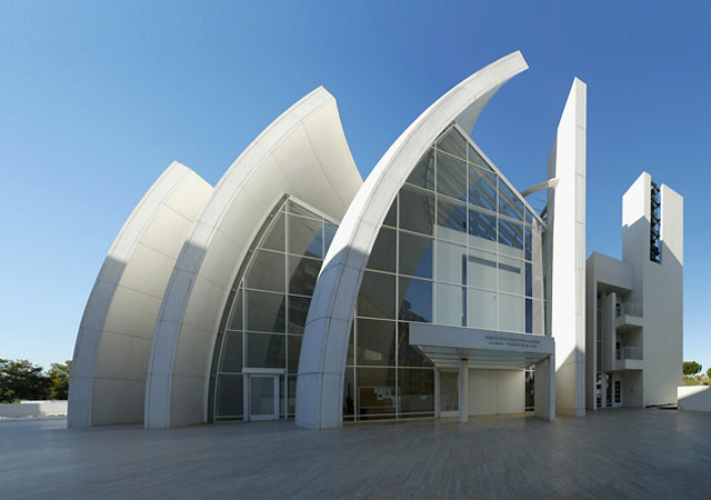 "Un espacio no debe ser separado de su comunidad, debe ser para todos" Richard Meier