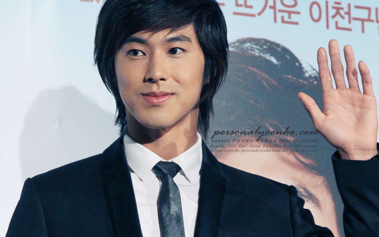 [53113999200909030906514012945219244_004.jpg]