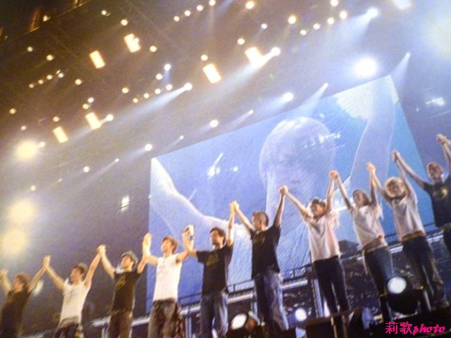 [53113999200909131750217503435353245_010.jpg]