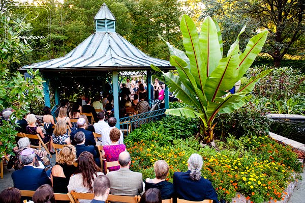 Welcome To The K Thompson Photography Blog Leah Aidan Even Though The Plants And Flowers Limited Our Angles They Certainly Made For A Stunning Location