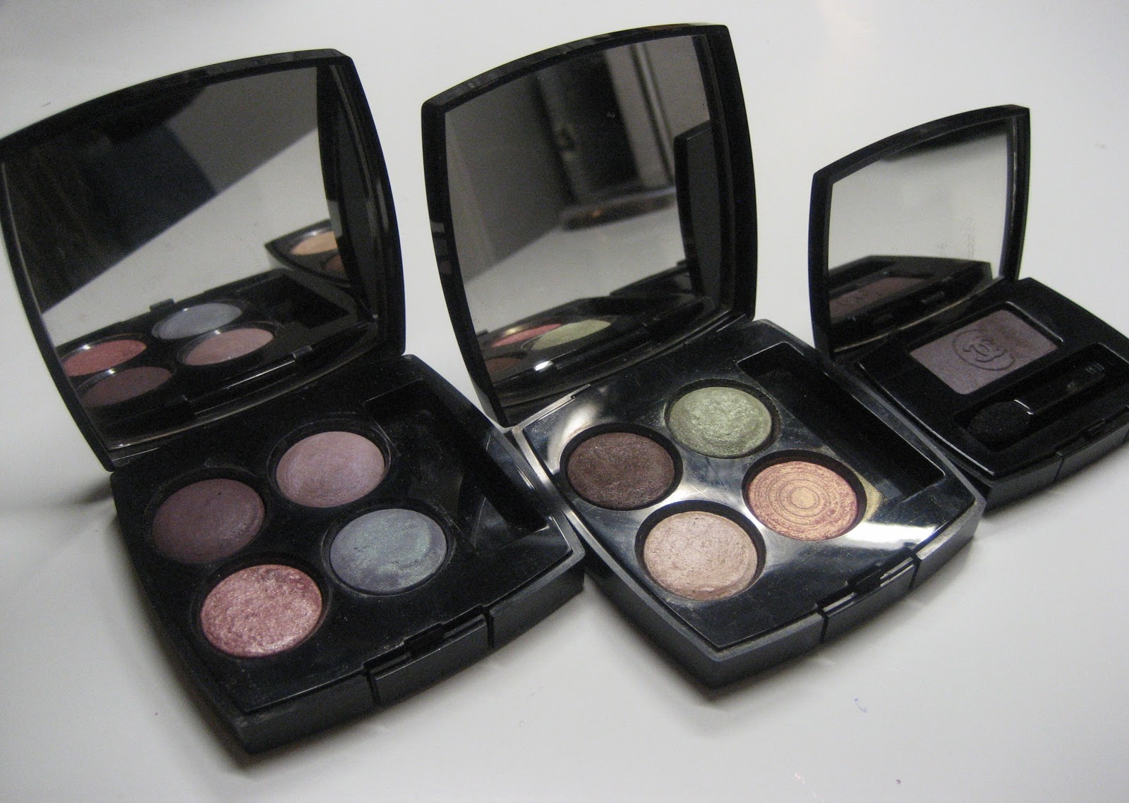 delicate hummingbird.: Chanel Le 4 Ombres eyeshadows + Taupe Grisé