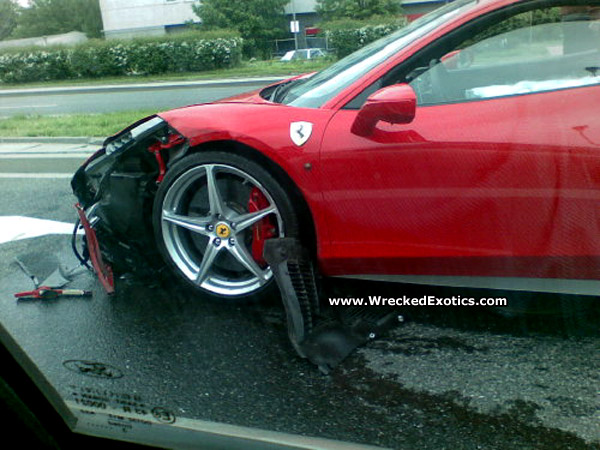 This is the first report of a Ferrari 458 Italia to bite the dust