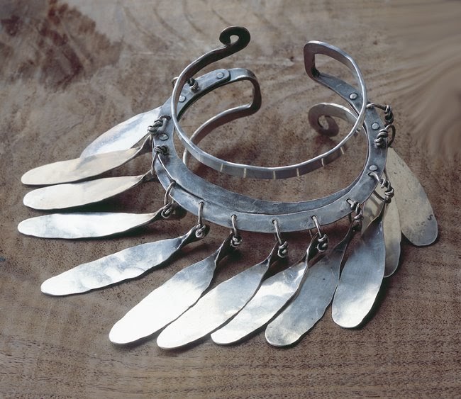 architextures Neck Sculpture