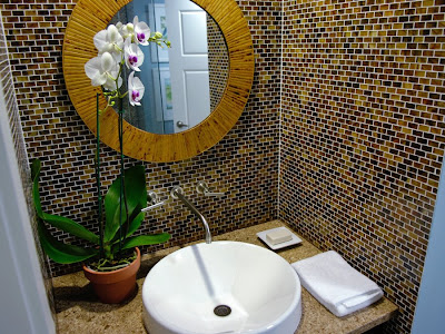 Antique Plumbing Fixtures on The Faucets And Plumbing Fixtures In The Hgtv Green Home Are By Kohler