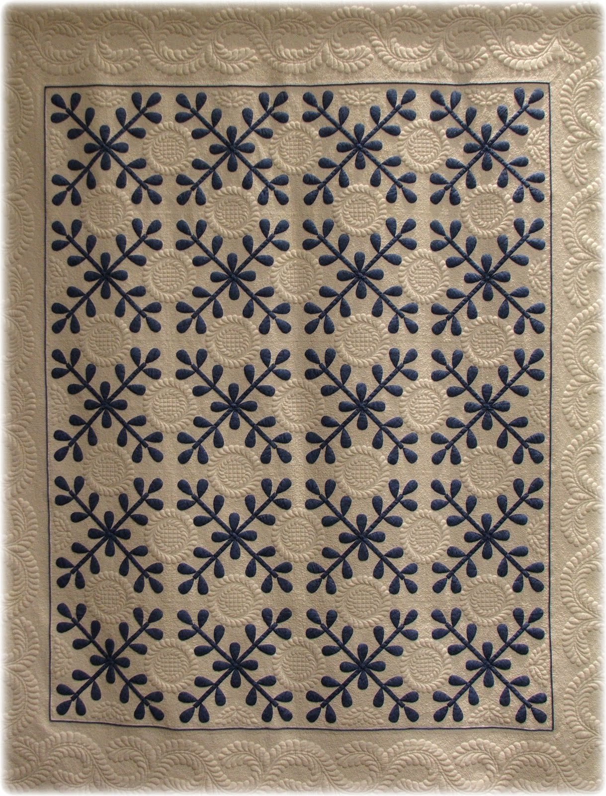 The Monomaniacal Quilter More Shipshewana quilt show....