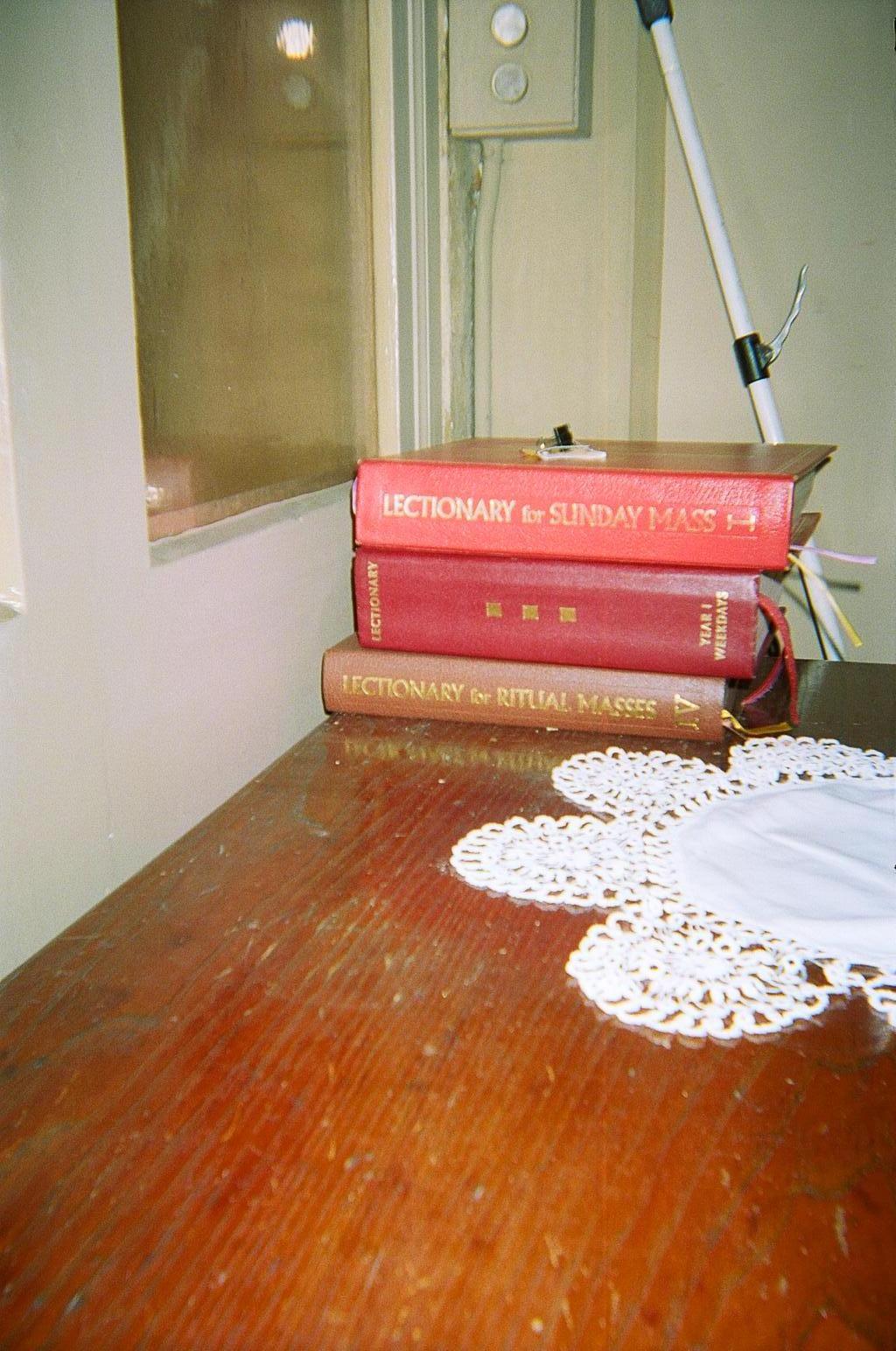 [Vestry+Books.JPG]