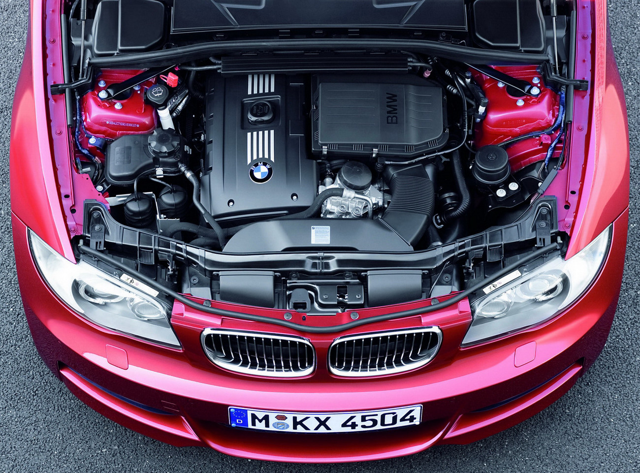 [Carscoop_BMW_1Coupe_33.JPG]