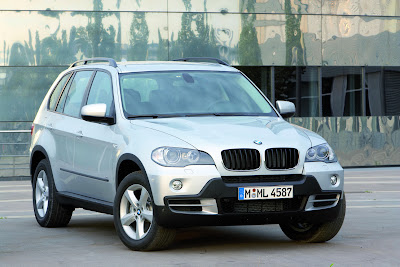 Carscoop_BMWX508_0.JPG