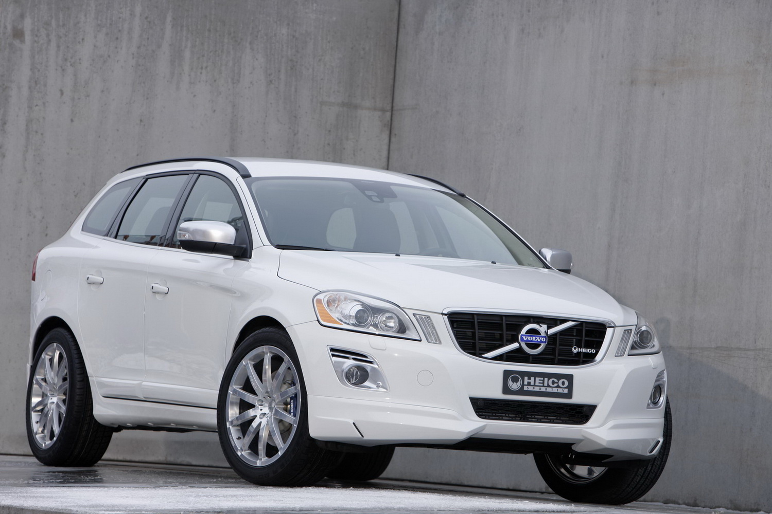 SPORT CARS 2011: Volvo XC60 SUV gets the Heico Sportiv Treatment