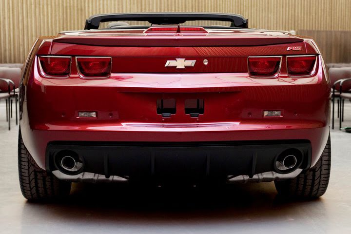 http://2.bp.blogspot.com/_FoXyvaPSnVk/TCIfKxv-j8I/AAAAAAAC_XM/2La9lZPdxow/s1600/2011-Camaro-Convertible-1.jpg