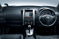 2011-Nissan-X-Trail-41.jpg