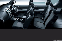 2011-Nissan-X-Trail-48.jpg
