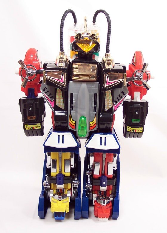 [Omega_Supreme_Thing_Front_View.jpg]