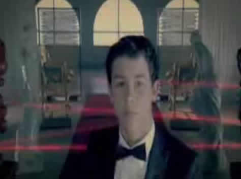 [Nick-jonas-video-Burning-Up_01.jpg]