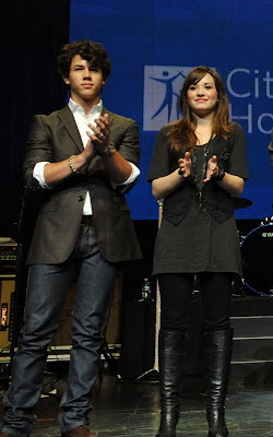 foto de demi lovato y nick jonas
