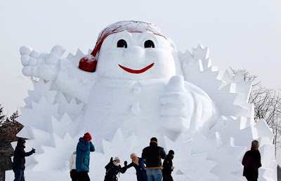 مدينة الثلــج في الصيـــن جنه من الخيــآل  تحديدا Harbin  Harbin_ice+and_snow_festival_14