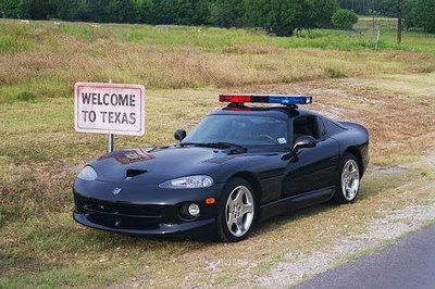 USA: Hummer H2, Police Car