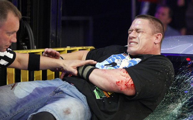 WWE Monday Night RAW. Resultados 17/Junio/2011 (Despues de Extreme Rules) Cena%2Bjbl%2Bparking%2Bnew%2Byork-wweispanis