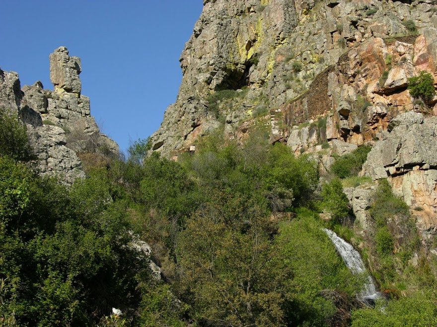 Portilla de la Garganta