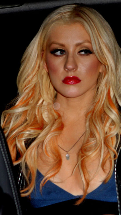 Burgundy red hue: similar to Loreal Hair Color Burgundy. Burgundy red hue: similar to