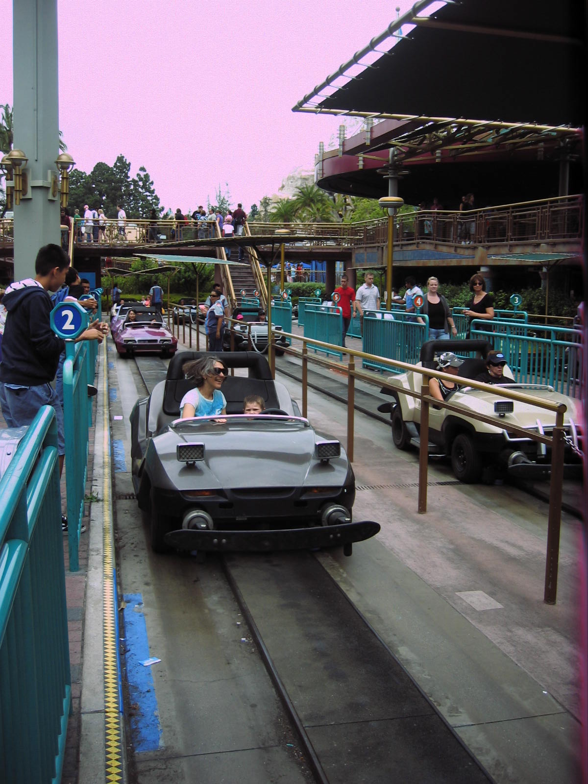 [Disney+011.JPG]
