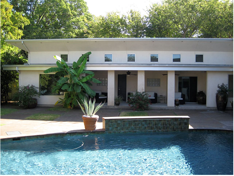 4105 sqft. 5 Bedrooms. 5 Bathrooms. title=