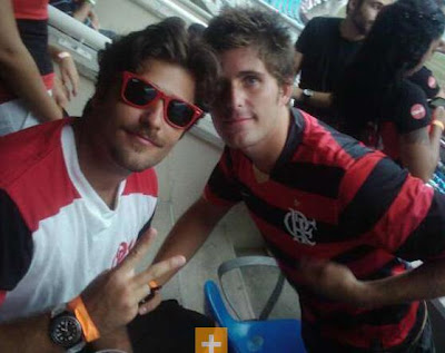 Bruno Gagliasso e Thiago gagliasso torcem para o Flamengo