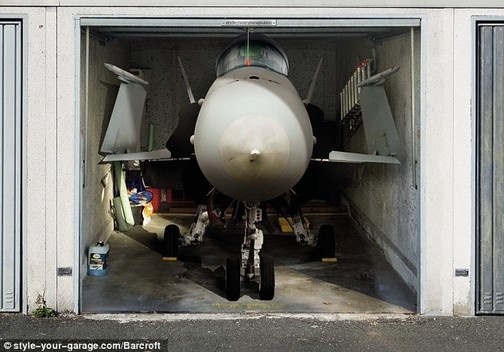 [504x_garage1.jpg]