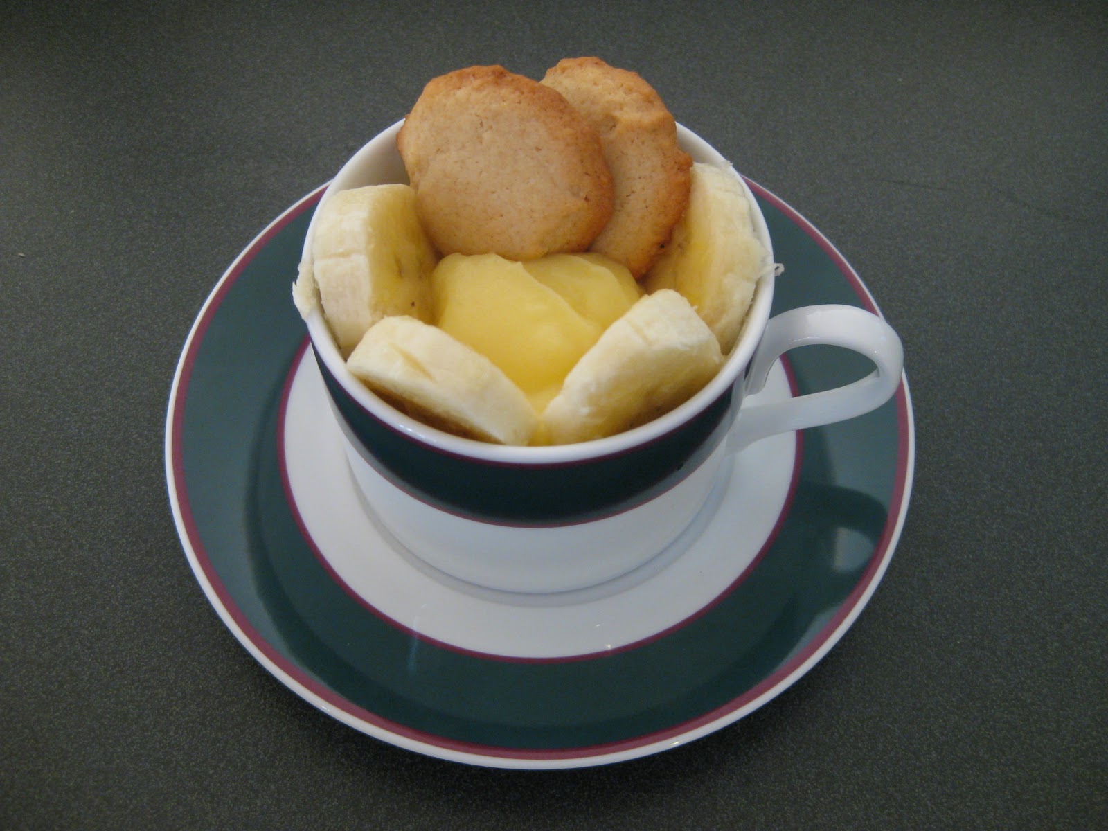 Alton Brown and Good Eats Alton Brown's Banana Pudding with Vanilla Wafers