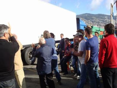[PortoFunchal2.JPG]