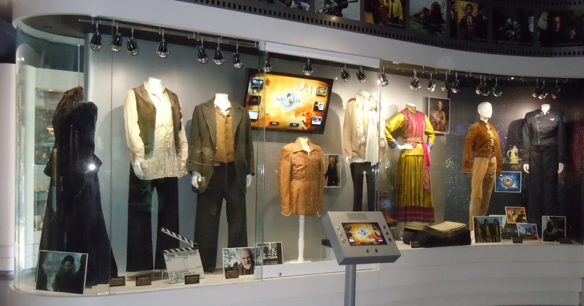 Hollywood Movie Costumes and Props: Universal Studios Hollywood