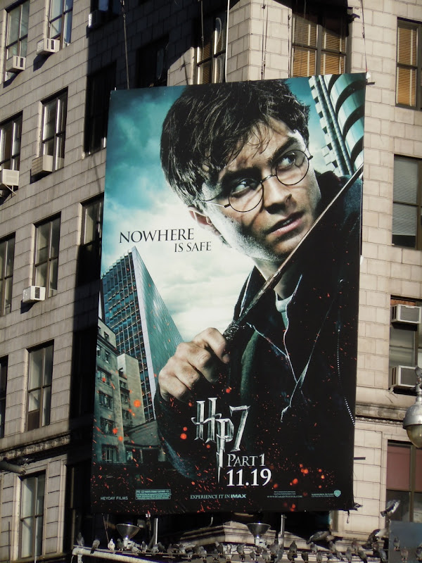 Harry Potter 7 Daniel Radcliffe billboard