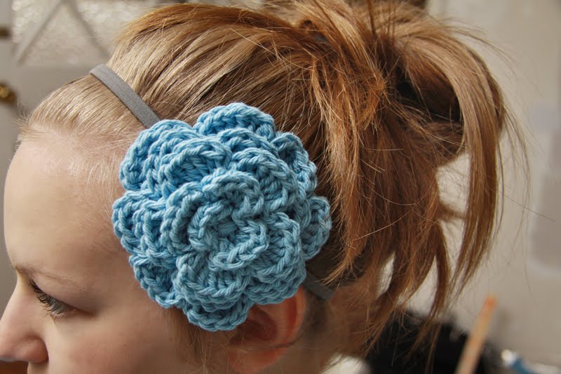2 Crazy 4 Crafting: Crochet Hair Accessories