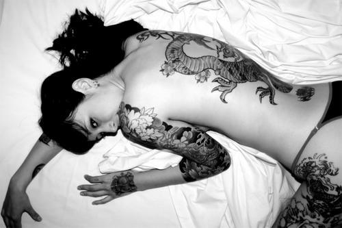 tattooed girls. girl with tattoo. tattoo girl