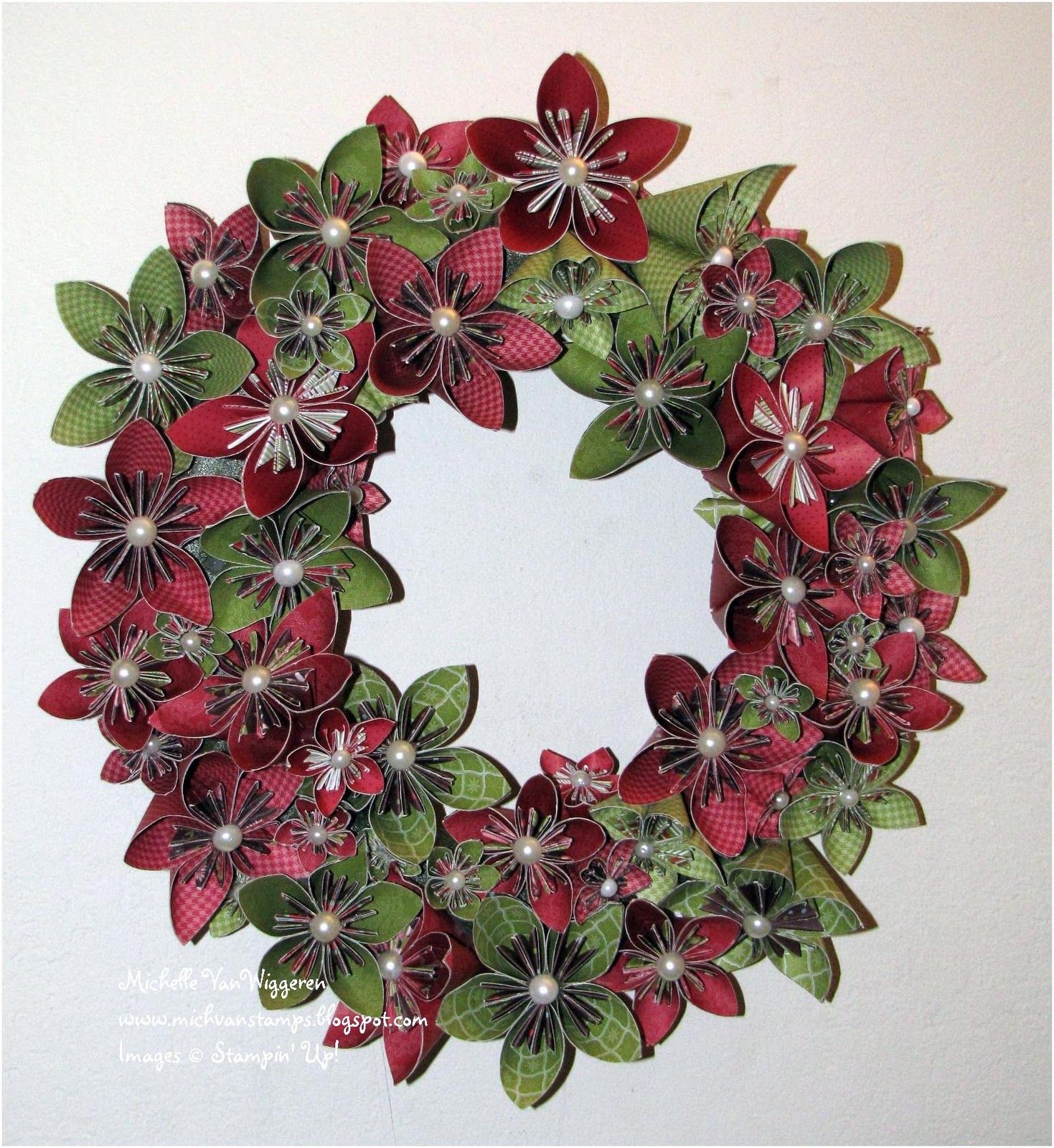 Michelle's Great Paper Chase Kusudama Flower Christmas Wreath