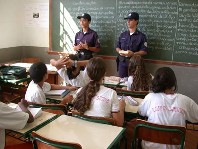 palestra sobre segurança nas escola