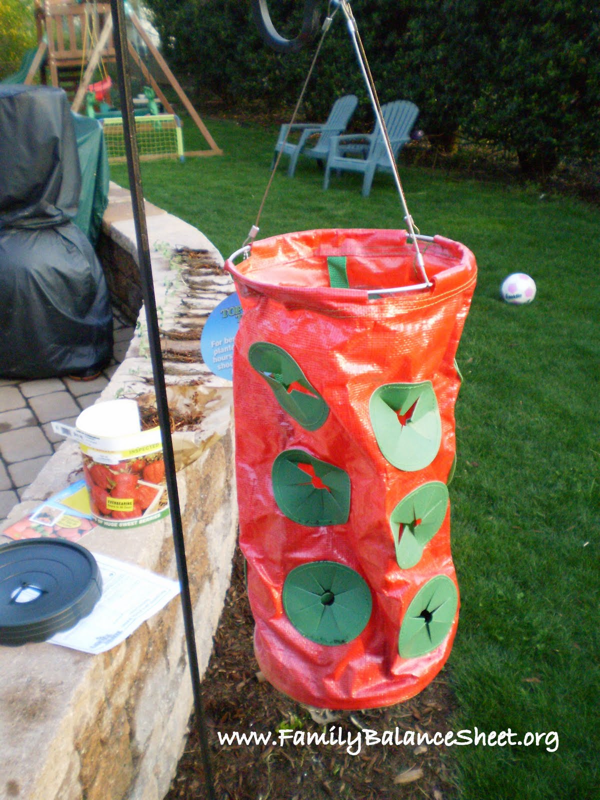 Topsy Turvy~Upside Down Strawberry Planter~Grows up to 15 Quarts 