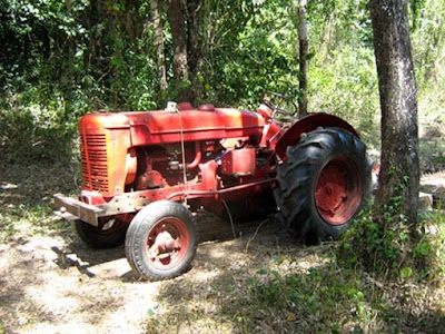 the+red+tractor.jpg