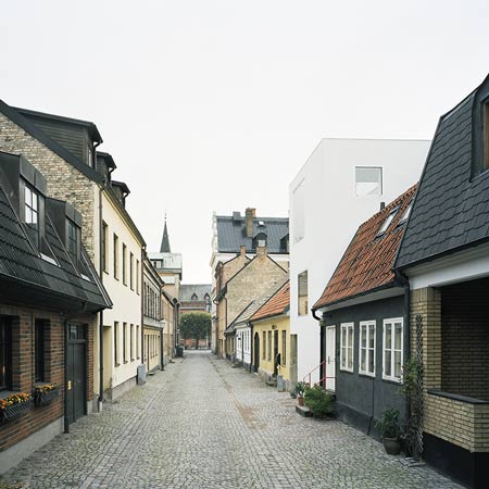 [dzn_Townhouse-in-Landskrona-by-Elding-Oscarson-13.jpg]