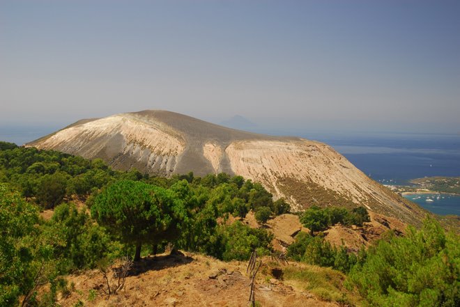 El volcán de la isla de Vulcano