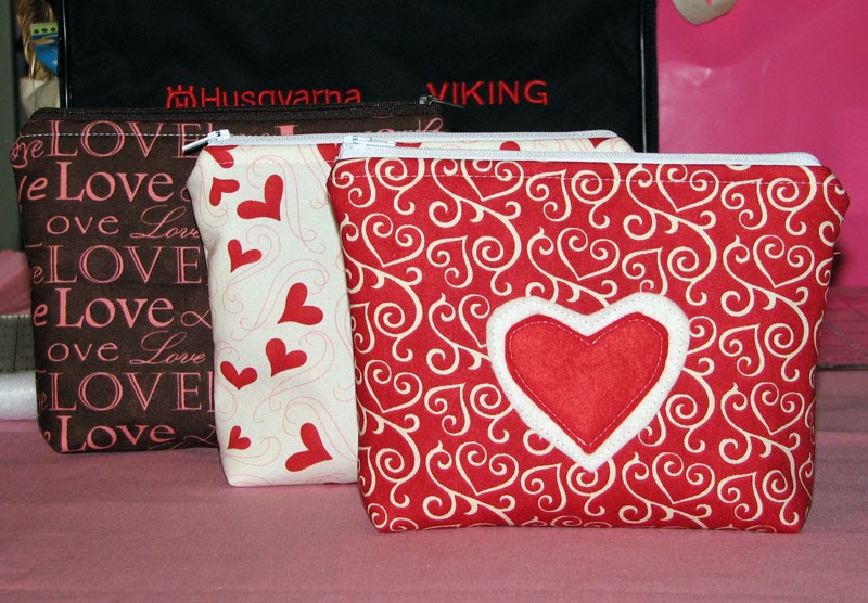 Sew Fantastic Tutorial Valentine Padded Zipper Pouches