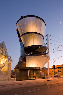 Tower offers bold new ideas on public space