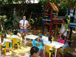 Dramatizado de las Practicantes en el taller de los espejos