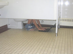 I blog...but not everywhere but if I do, it sure is smelly. .