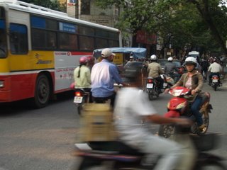 [hanoi-vietnam.JPG]