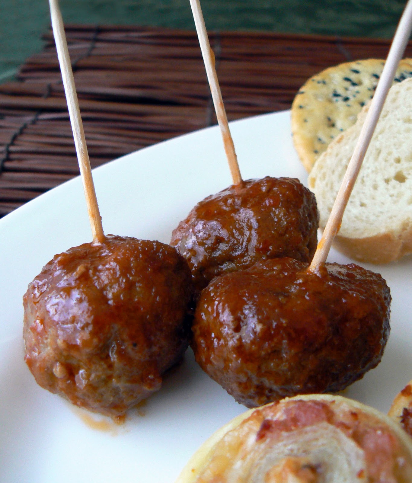 MIH Recipe Blog Saucy Meatballs