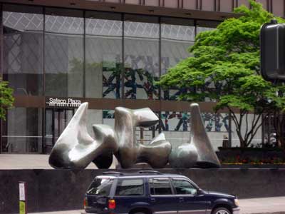 [henry-moore2.jpg]