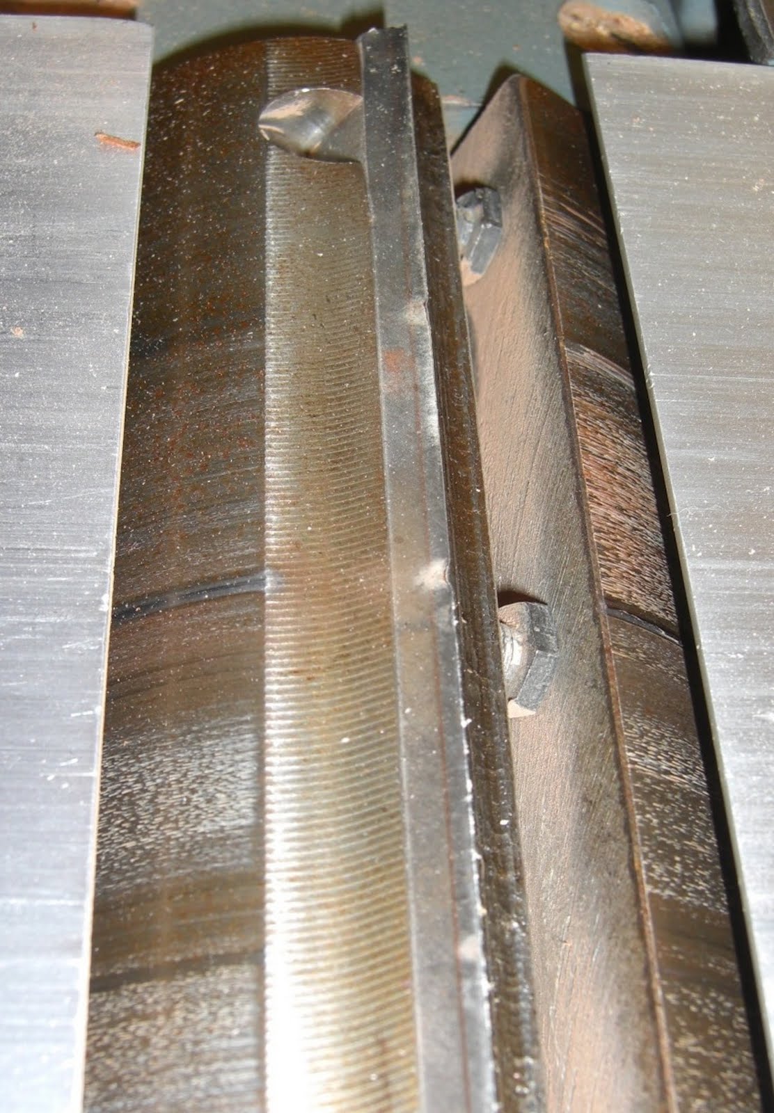 Let's Talk Wood Replacing blades on a Delta Jointer