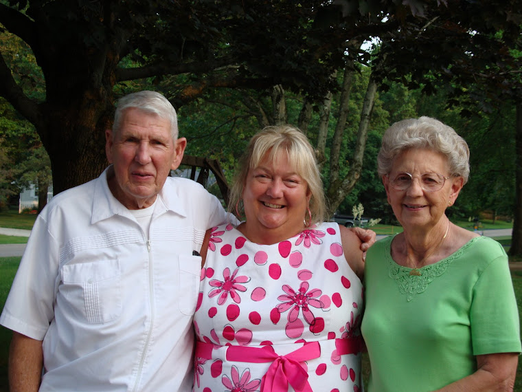 6-24-09 Dad, Tina, Mom